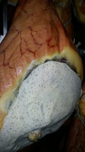Lo chef stellato Marco Stabile a Carpegna con l’amico Giuseppe Cristini per valorizzare prosciutto e tartufo