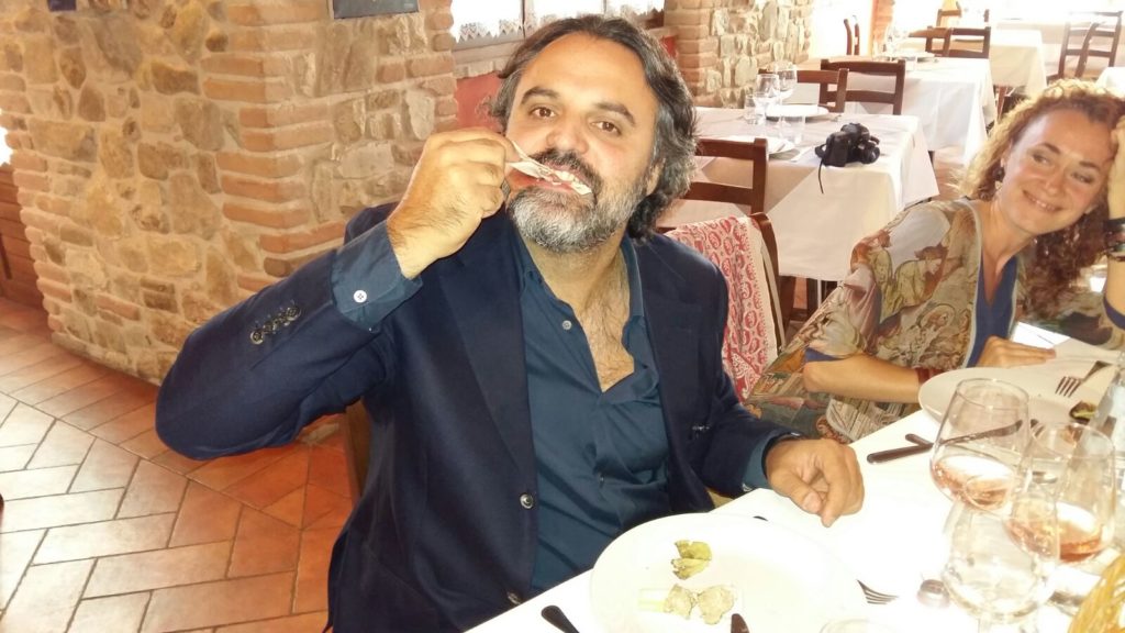 Lo chef stellato Marco Stabile a Carpegna con l’amico Giuseppe Cristini per valorizzare prosciutto e tartufo